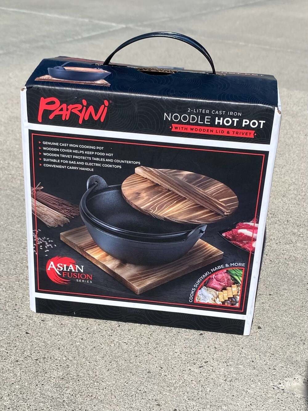 Parini 2-Liter Cast Iron Noodle Hot Pot with Wooden Lid and Trivet